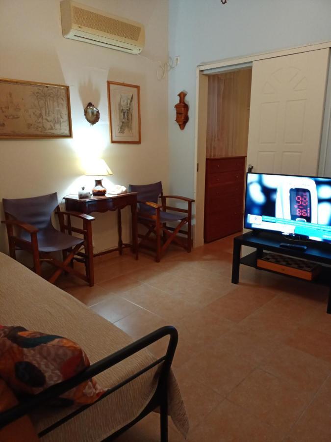Lefteris Beautiful Holiday home *